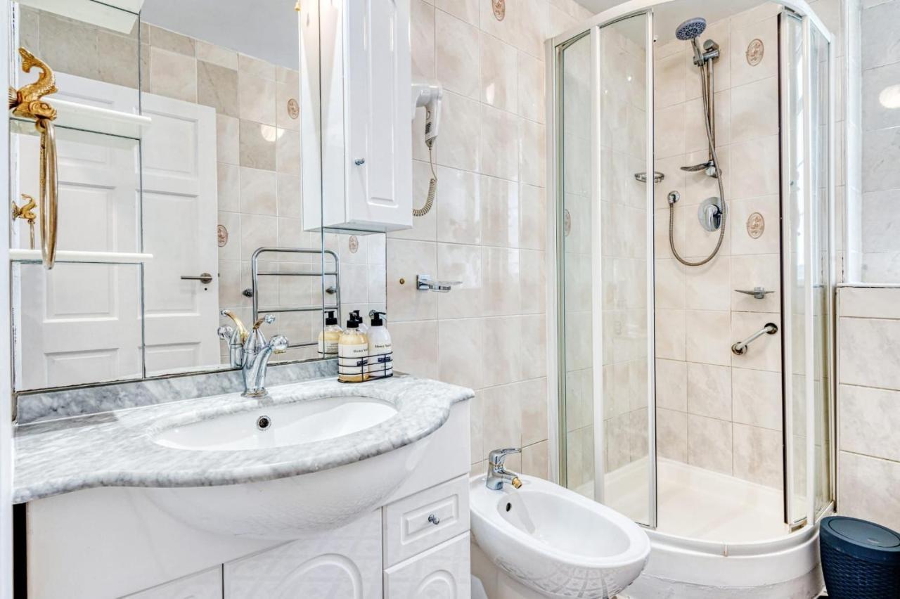 Marble Arch 2-Bedroom Apartment 런던 외부 사진