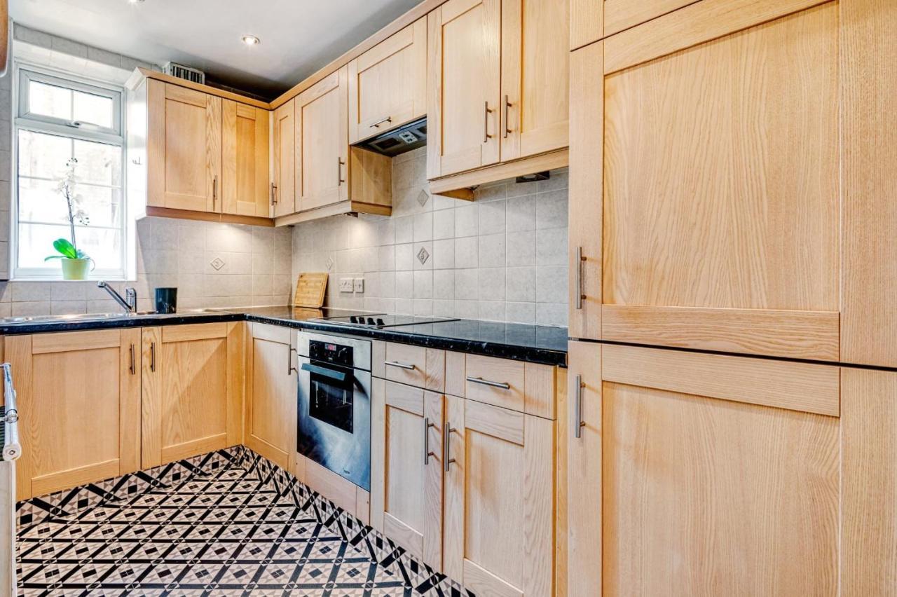 Marble Arch 2-Bedroom Apartment 런던 외부 사진
